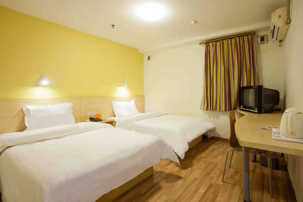 7Days Inn Foshan Coach Terminal Extérieur photo