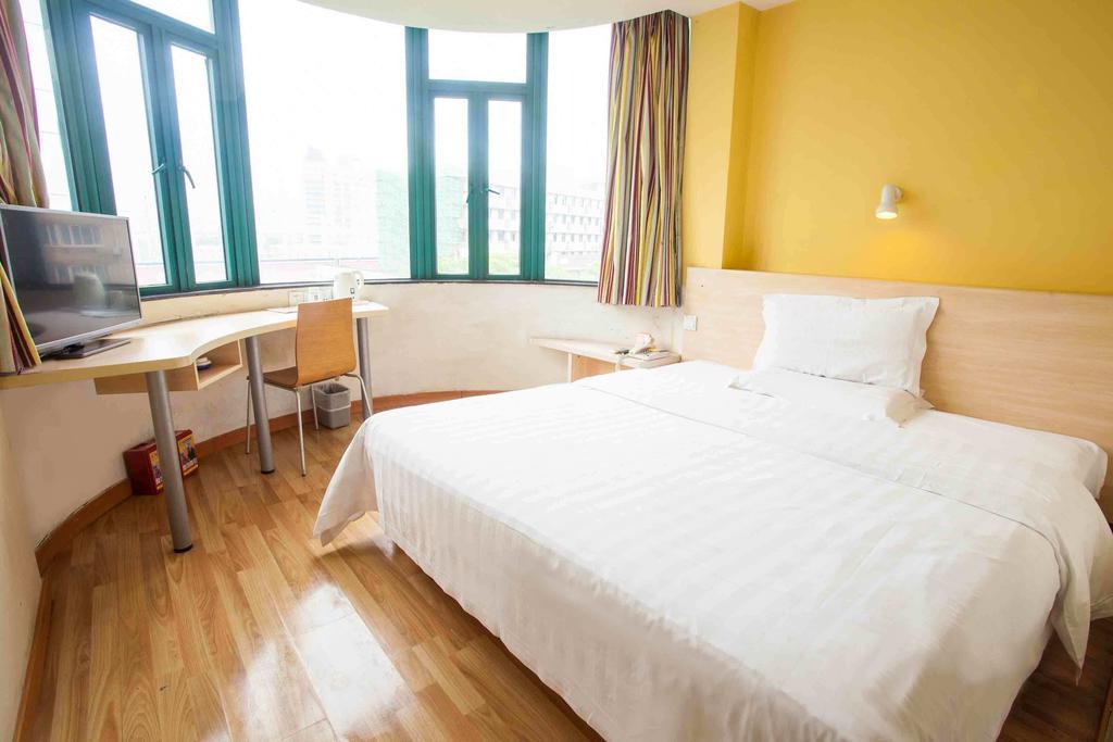 7Days Inn Foshan Coach Terminal Extérieur photo