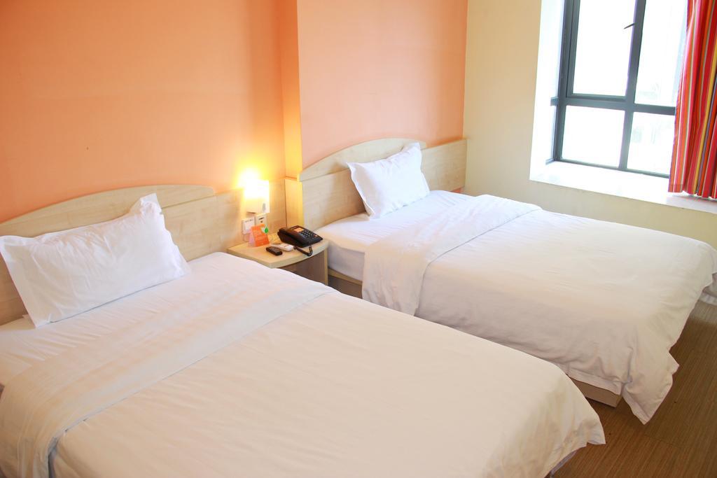 7Days Inn Foshan Coach Terminal Extérieur photo